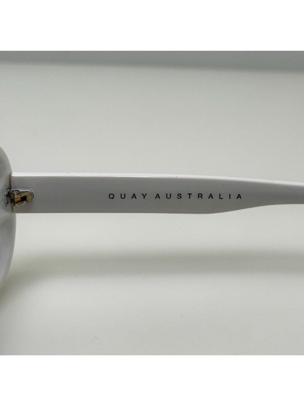 Quay Sunglasses Frivolous White 125 - Picture 5 of 8